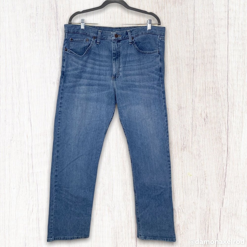 Wrangler | Straight Leg Jeans in Blue, 36*32